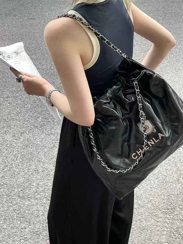 

2023 High Quality Women Bags Small Black Silver Leather Tote Large Capacity Single Shoulder Diamond Chain Bag 70%off Factory Handbags, Black gold small