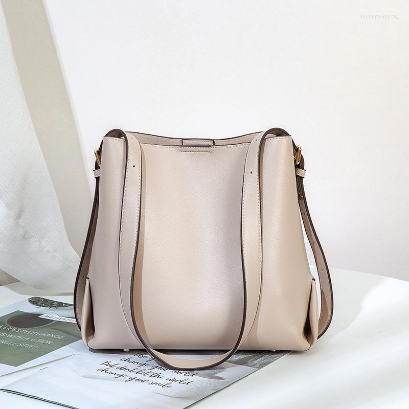 

Evening Bags Women Single Shoulder Pack Large Capacity Solid Color Commute All-Matched PU Leather Crossbody 2023 In, Beige