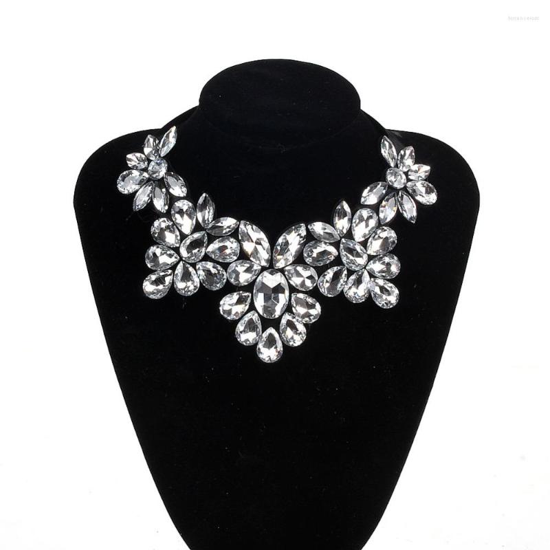 

Choker ZMZY 2023 Bohemian Statement Glass Crystal Necklace Women Flower Pendant Ribbon Bib Collar