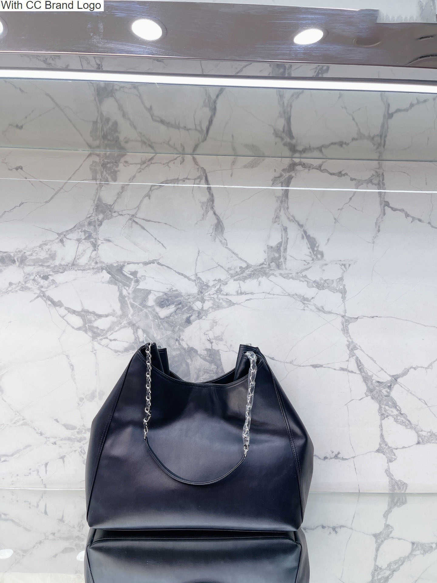 

Luxury CC Cross Body Designer Shopping bag In Quilted Lambskin Genuine Leather Shoulder Designers Women Fashion Luxury Handbags Totes Bag featuring removable po, Black