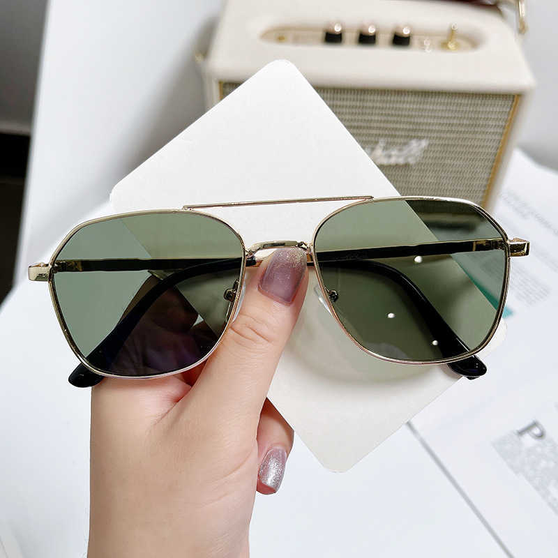 

Sunglasses KAMMPT Vintage Gradient Sunglasses for Man Woman Trendy Retro Double Bridge Shades Eyewear Fashion Brand Sun Glasses G230225