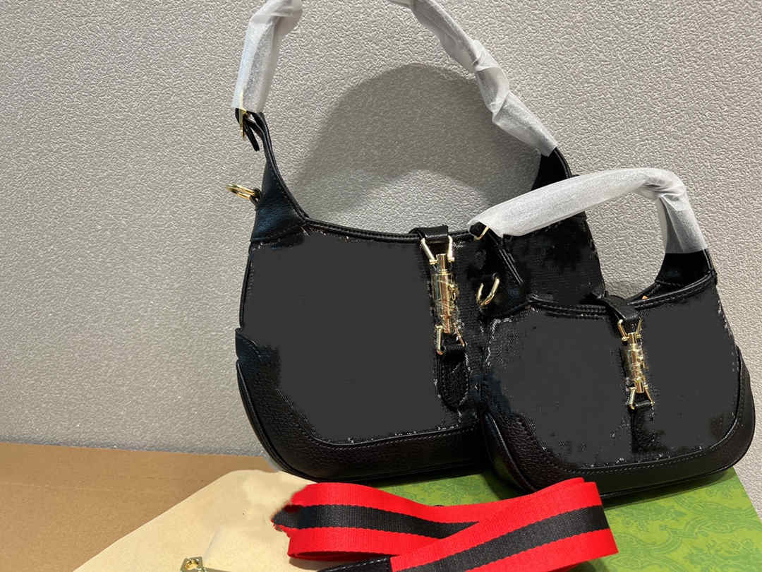 

Classic ladies shoulder bags messenger bag luxury designer handbag crossbody backpack purses PVC and high-quality leather, White