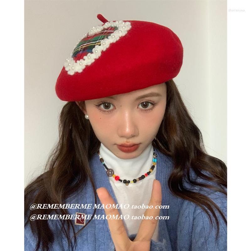 

Berets 2023 Christmas Hats For Women Red Plaid Pearl Love Wool Retro Autumn And Winter Warm Japanese Cute Painter Cap Tide