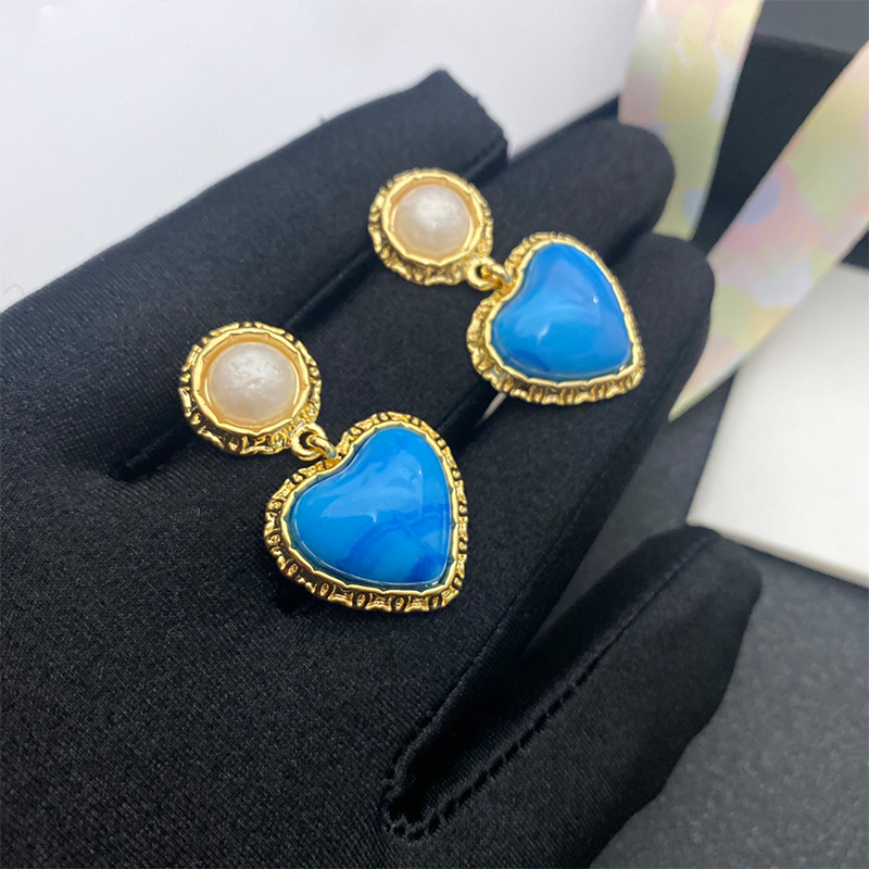 

Luxury Earring Designer Women Heart Sapphire Ear Stud Brand Classic Style C Letter Earring Fashion Simple Jewelry