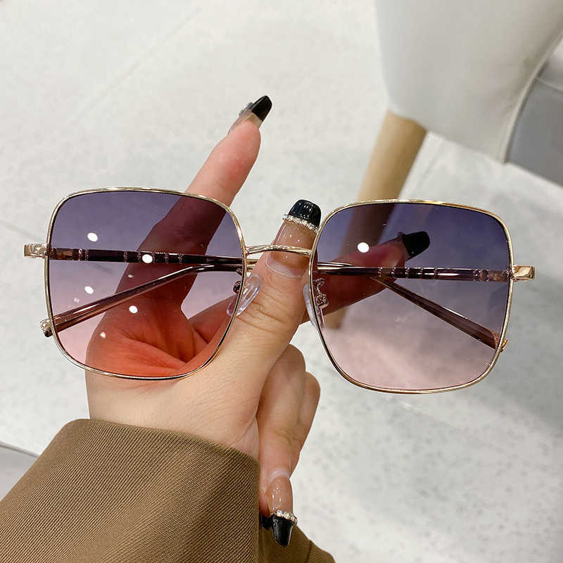 

Sunglasses KAMMPT Vintage Oversized Gradient Sun Glasses for Men Women 2022 Retro Fashion Luxury Brand Design Shades Trendy Square Eyewear G230225