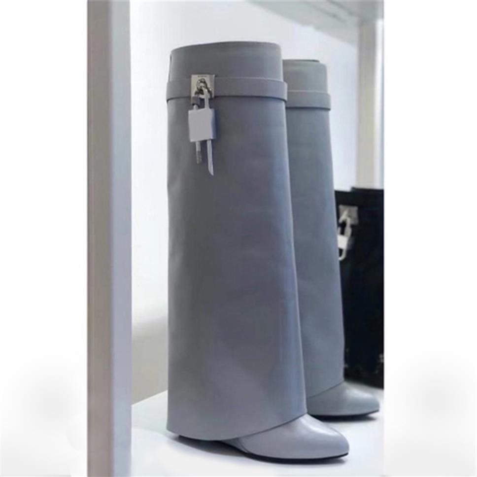 

Latest Fashion Buckle Strap Metal Shark Lock Knee High Boots Autumn Winter Pointed Toe Wedged Long Booties Plain Soft Leather Padl292m, Grey