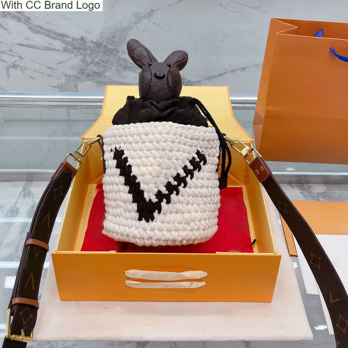 

CC Brand Shoulder Bags Designer Rabbit Bucket Wool Woven Bags With Classic Printed Leather Shoulder Strap Metal Hardware French Luxury Womens Large Capacity Han, Box