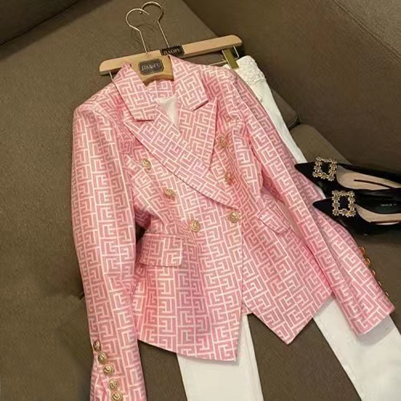 

Womens Suits Blazers Tide Brand Retro Fashion designer maze Series Suit Jacket A grain of buckle Slim Plus Size Women's Clothing A131, Pink