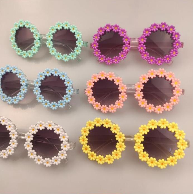 

Girls Sunglasses Retro Daisy Sunglasses Flower Round Fashion Disco Festival Eyewear Fashion Kids Sun Glasses Sun Shades Party Accessories 7 Colors DW6852