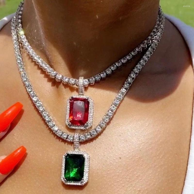 

Pendant Necklaces Retro Rhinestone Red Square Choker Necklace Hip Hop Jewelry For Women Men Luxury Crystal Tennis Chain Collar