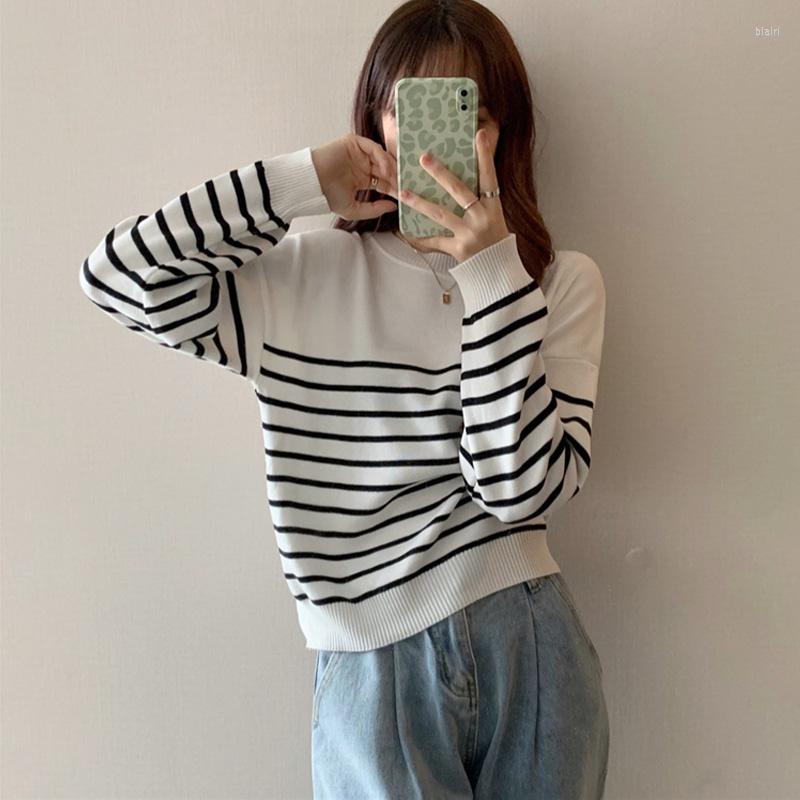 

Women's Sweaters 2023 Korean Casual Loose O-neck Bottoming Shirt Women's Red Top Striped Patchwork Knit Sweater Women Pullover All-match, 8282 red