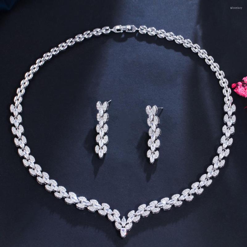 

Necklace Earrings Set FXLRY Gorgeous Marquise Gold Color Cubic Zirconia Leaf For Women Wedding Collection Jewelry, Picture shown
