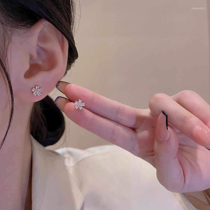 

Stud Earrings Korean Style Floral Zircon Gold Color For Women Personality Fashion Simple Retro Mini Wedding Jewelry