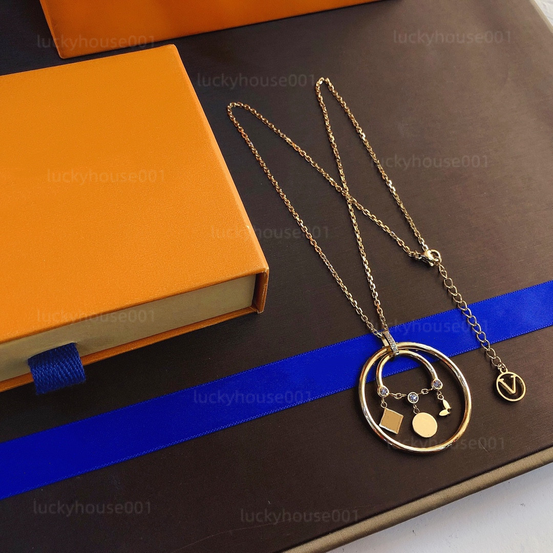 

18K Gold Plated Pendant Necklace Bracelet Womens Stainless Steel Designer Couple Necklace Luxury Jewelry Valentines Day Gift Accessories High Quality