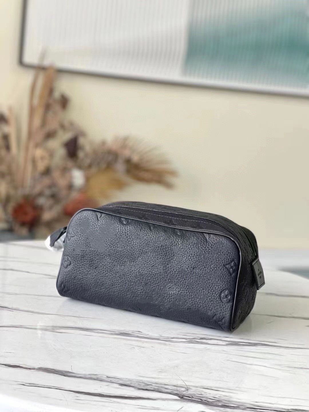 

New men's cowhide embossed wash bag M59478 dopp kit wash bag