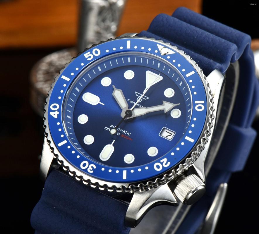 

Wristwatches NH35 Automatic Men Watch Sapphire Glass 200m Water Resistance Date Indicator Rotating Bezel Rubber Band Green Luminous Marks, Black no logo