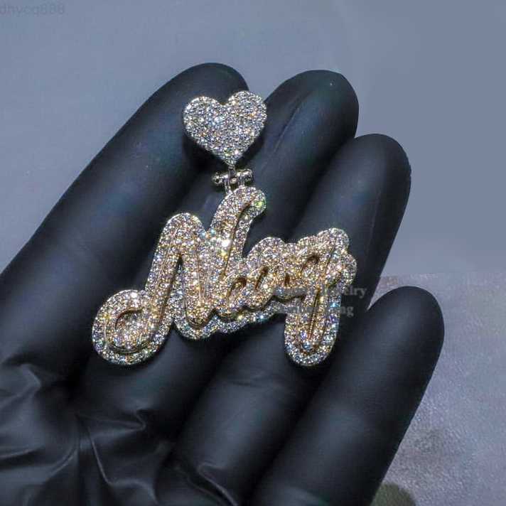 

Zuanfa Iced Out 2 Inch S925 Silver Designer Heart Bail Vvs Moissante Hip Hop Jewelry Pendant Diamond Custom Name Pendant