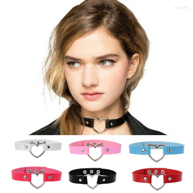

Choker Sexy Trendy Necklace Vintage Round Charm Heart Gothic Chain Collar Necklaces For Women Punk Leather Jewelry Gift