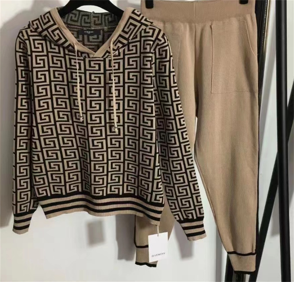 

Women's Tracksuits Designer Two Pieces Sets Letter Flowers Pulloner Trouse Clothing Women Gym outfits Mujer Sportwear Sweater Hoodies Suits, Black