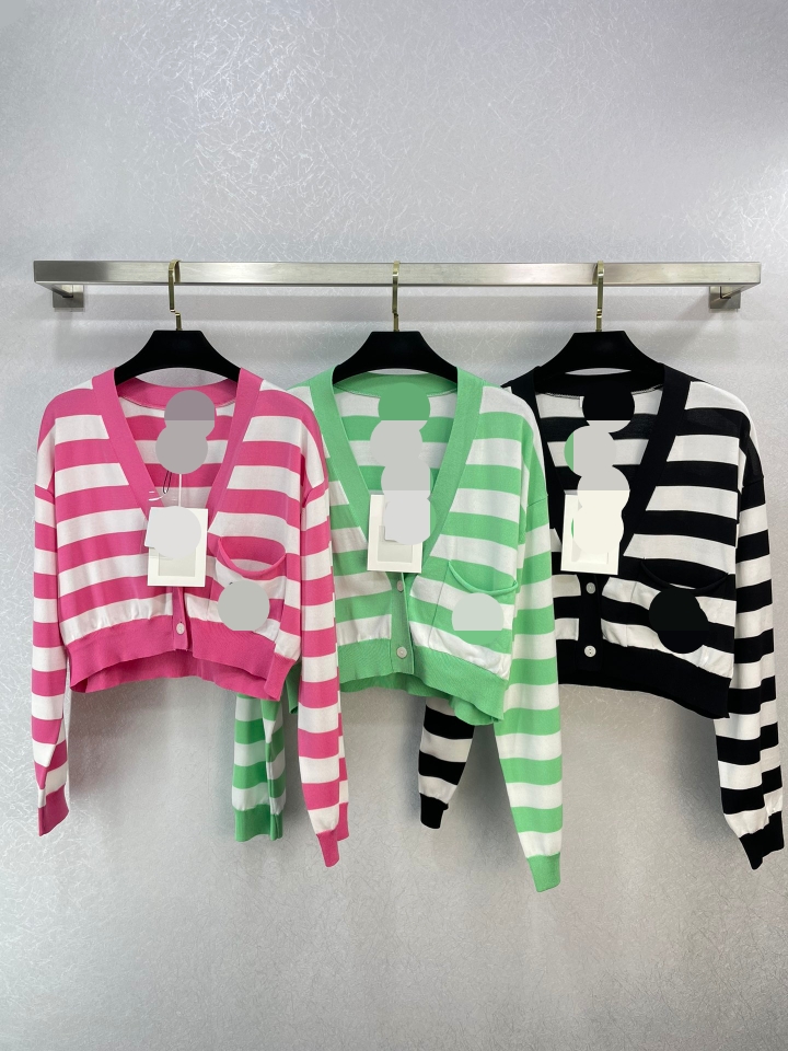 

229 2023 Runway Spring Summer Women Sweater Brand SAme Style White Long Sleeve Crew Neck Button Fashion Clothes weilan87, Black