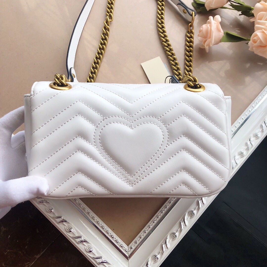 

High-level Design Classic Marmont Mini Chain Shoulder Bag Zig Zag Hearts Thread Gold Logo Leather Handbag Ladylike Style Makeup Package In designer_bag992, Black