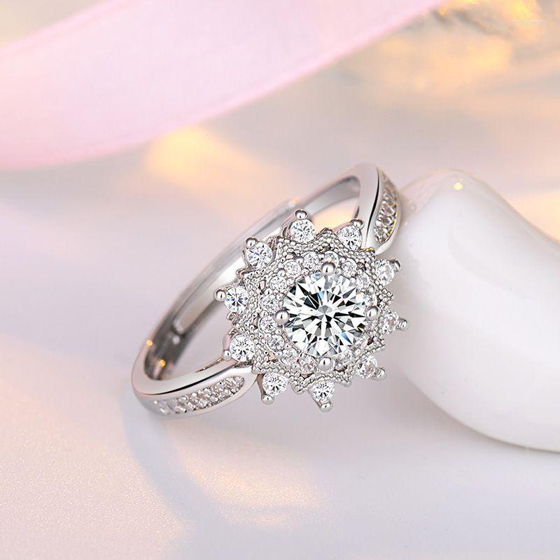 

Wedding Rings Classic Female White Zircon Stone Ring Charm Silver Color Engagement Trendy Crystal Snowflake Open For Women