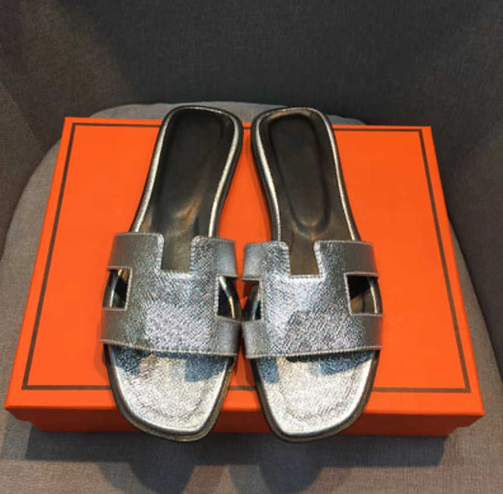 

2022 Designer slippers Classic Sandals Genuine Leather Fashion Shoes Ladies slipper Beach 2023 dustbag size 34-43, #25