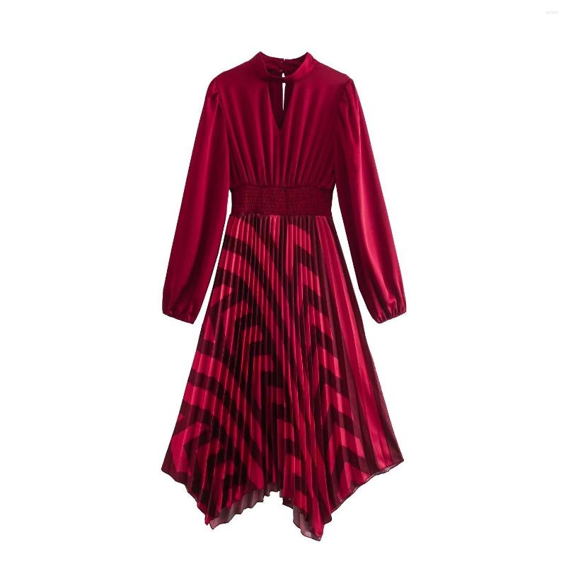 

Casual Dresses VANOVICH Autumn European And American Style Women's Irregular Hem Pleated Waist Slim Temperament Long Sleeve A-line Dress, Maroon