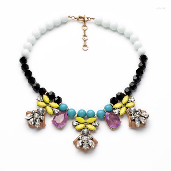 

Pendant Necklaces 2014 Brand Fashion Jewelry Luxury Multicolor Beaded Chain Resin Flower Choker