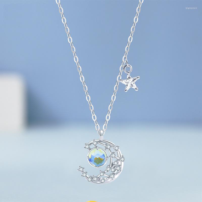 

Chains 2023 Crescent Stone Moon Necklace Girl Student Design Feeling INS Cold Wind Clavicle Simple Pendant Couple Gift