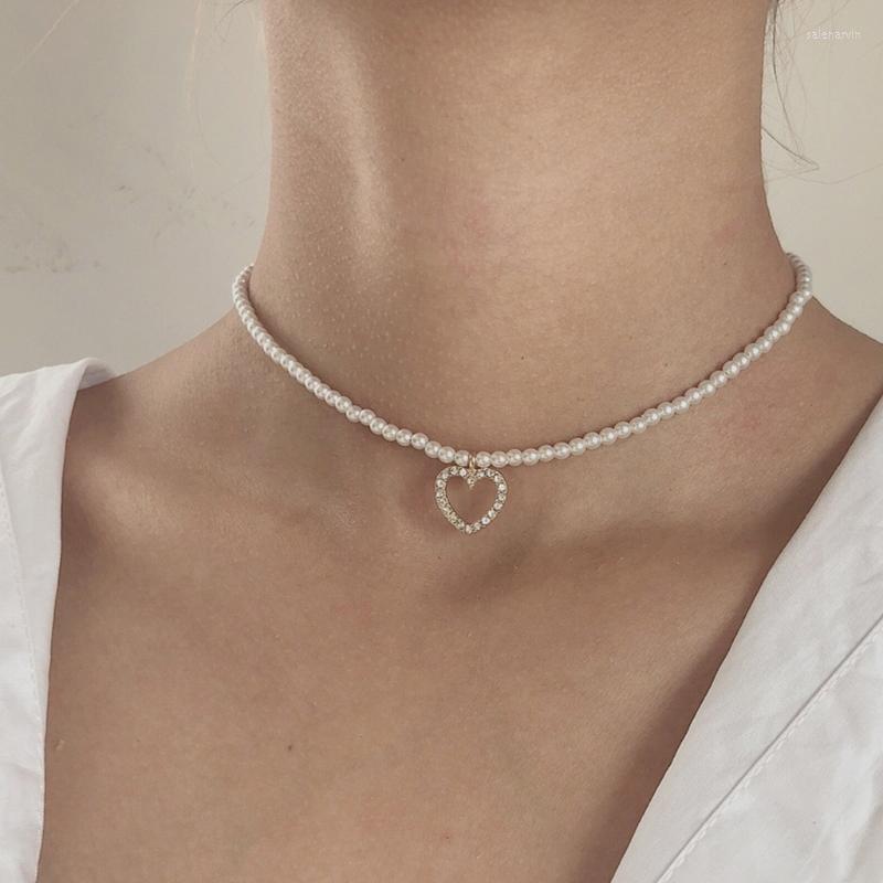 

Chains Luxury Simulated Pearl Chian Choker With Delicate Heart Pendant Necklace For Women Charming Adjustable Party Jewelry Collar E56F