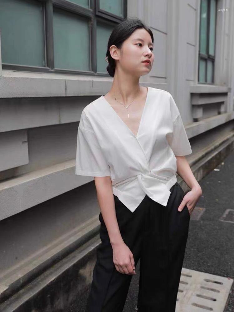 

Women's Blouses Women Shirt 2023 Spring And Summer Three-dimensional Hand Pleated V-neck Short-sleeved, Classic black