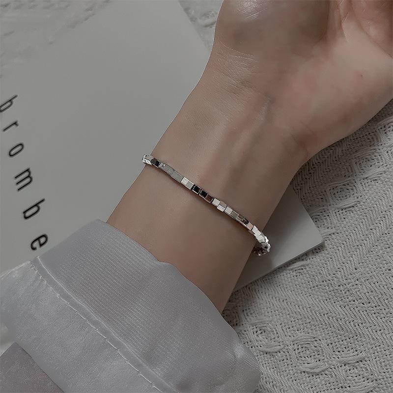 

Link Bracelets Chain Broken Silver String With Several Hands Female Simple Square Tube Geometric Texture Personalized Fashion Lijiaqi