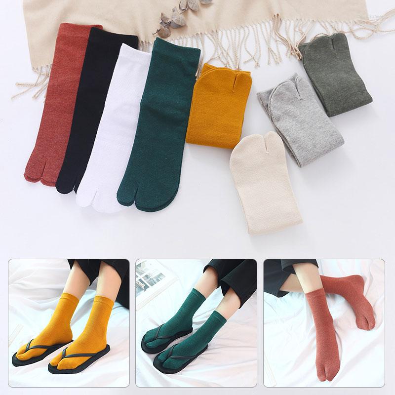 

Women Socks 1 Pair Solid Color Middle Tube Split Toe Flip Flop Japanese Kimono Autumn And Winter Pure Cotton, Black