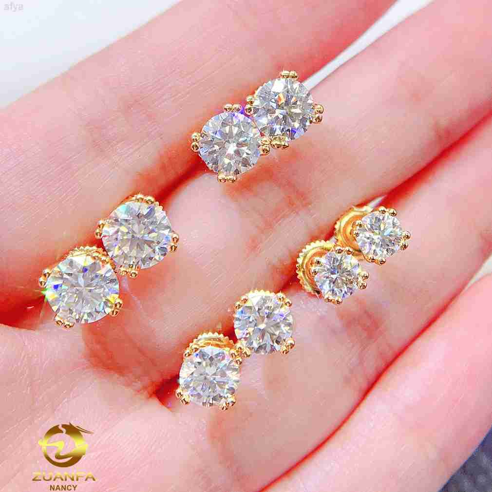 

Cute Small Classic 8 Claws Moissanite Diamond Sterling Silver 925 Stud