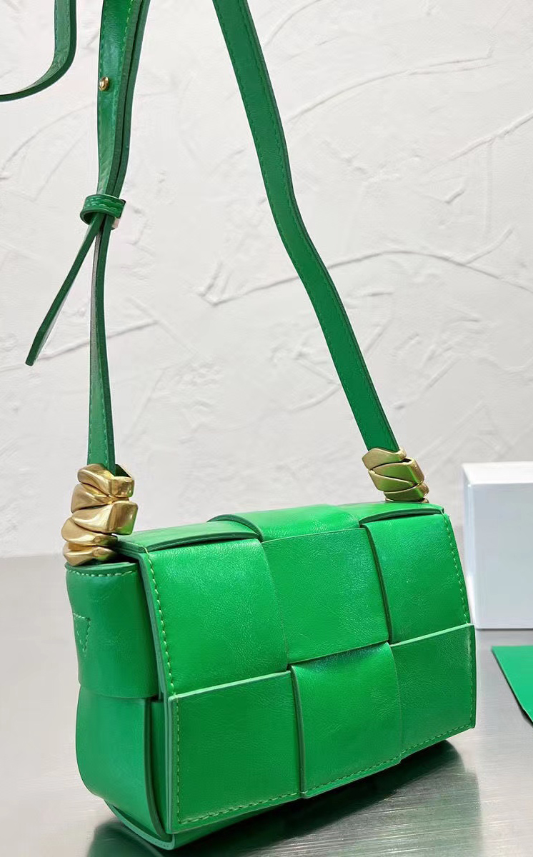 

Bags Shoulder leather Designer Gold Chain Bag Lady Single Wallets Woven Handbags Women Fashion Claic Cross Body Totes Hot Purses Popular 2023NR9Z