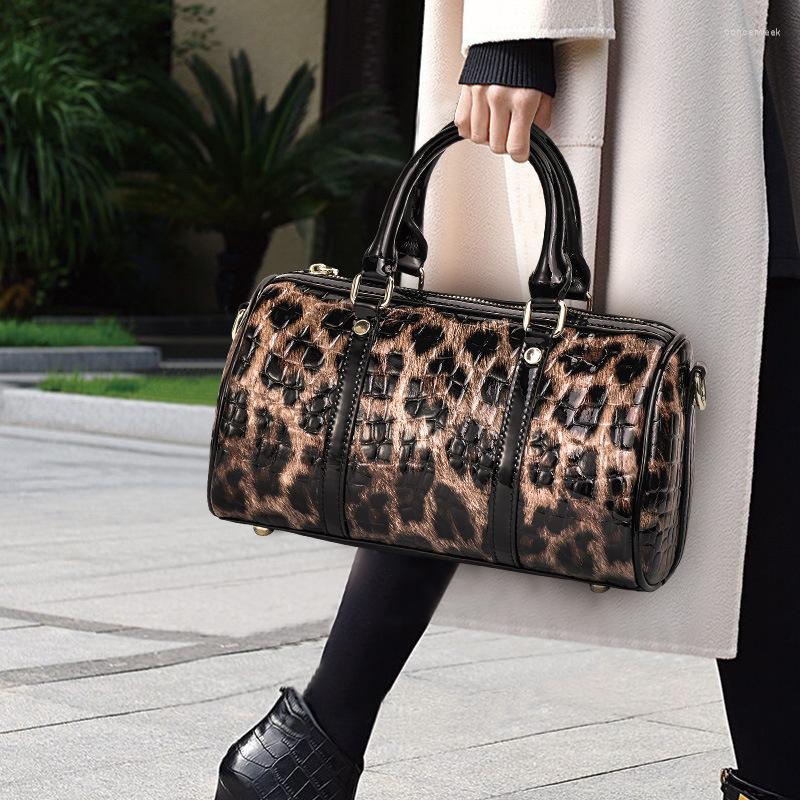 

Evening Bags Leather Handbag Leopard Print Luxury Large Capacity Shoulder Bag Designer