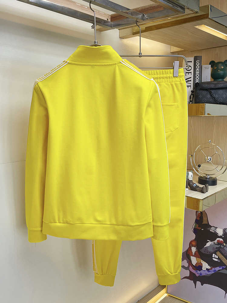 

2022 new high-grade cotton casual sports suit men's fashion two-piece set large European fashion trend, Yellow