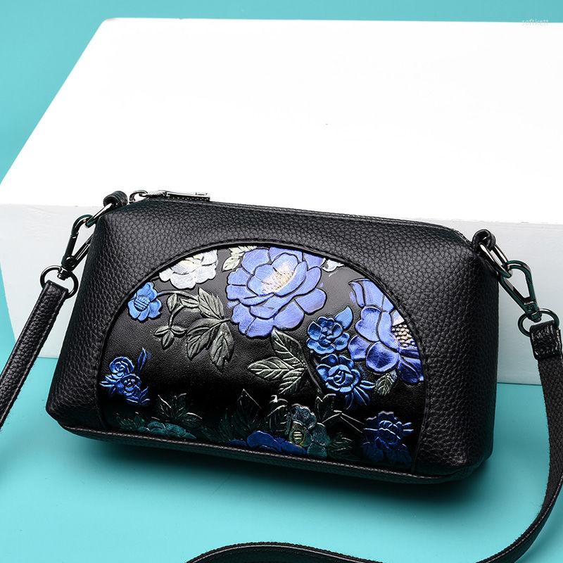 

Evening Bags Handbag Women 2023 Small Bag Shoulder Messenger Wild Middle-aged Mother, Dragonfly flower
