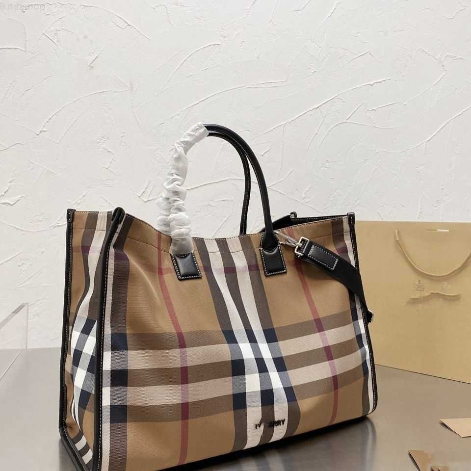 Designer Luxury Burbrerity Bags For Women High Quality Brown Crossbody Handbags Vintage Burbrery Leather Wallet Paris Plaid The Totes Bag Fashion Pu
