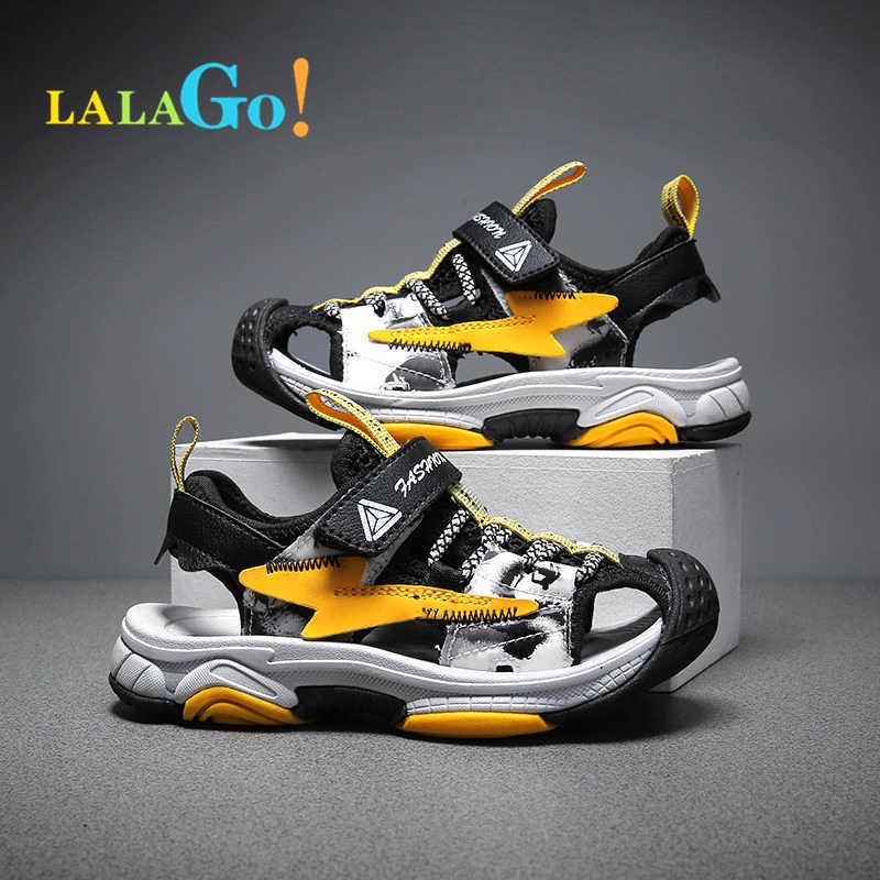 

Sandals 2022 Boys Sandals Kid Sandals Children Shoes Cutouts Rubber School Shoes Breathable Close Toe Casual Boy Sandals Summer Z0225, Black red