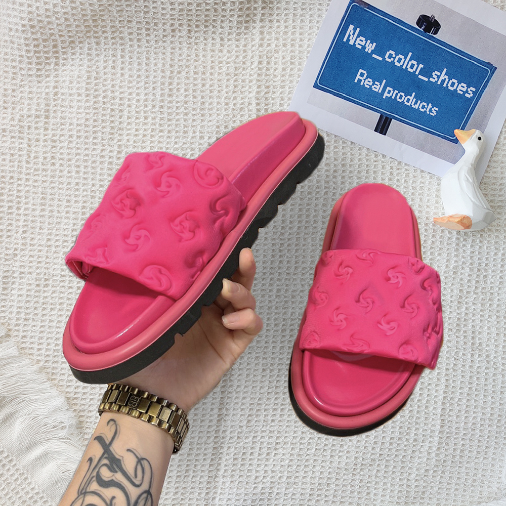 

Designer slipper luxury sandal men women shoes Pool Pillow Comfort Embossed Mules copper triple black pink Fuchsia ivory summer fashion slides beach slippers 2023