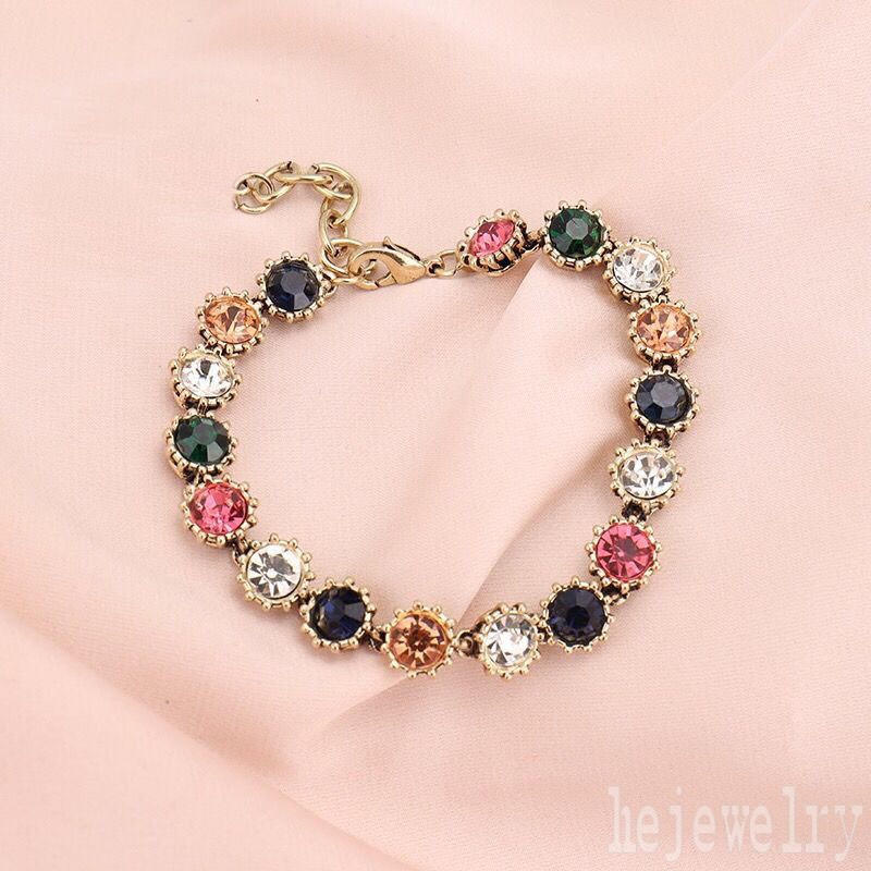 

Elegant love braceletes men designers vintage girlfriend personality teen girls aesthetic iced out punk jewelry woman diamonds bracelet jewelry women ZB0012 F23