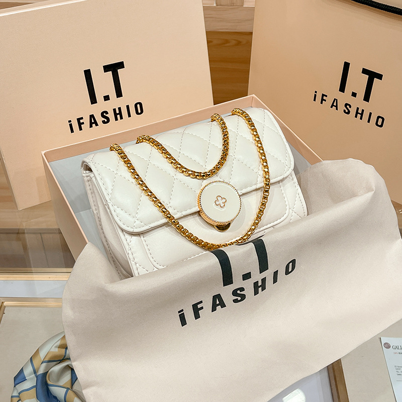 

2023 Evening bags Handbags Women Messenger Pillow Good Quality Leather Shoulder For Daily Designer Female Crossbody Retro Dinner Bag, White