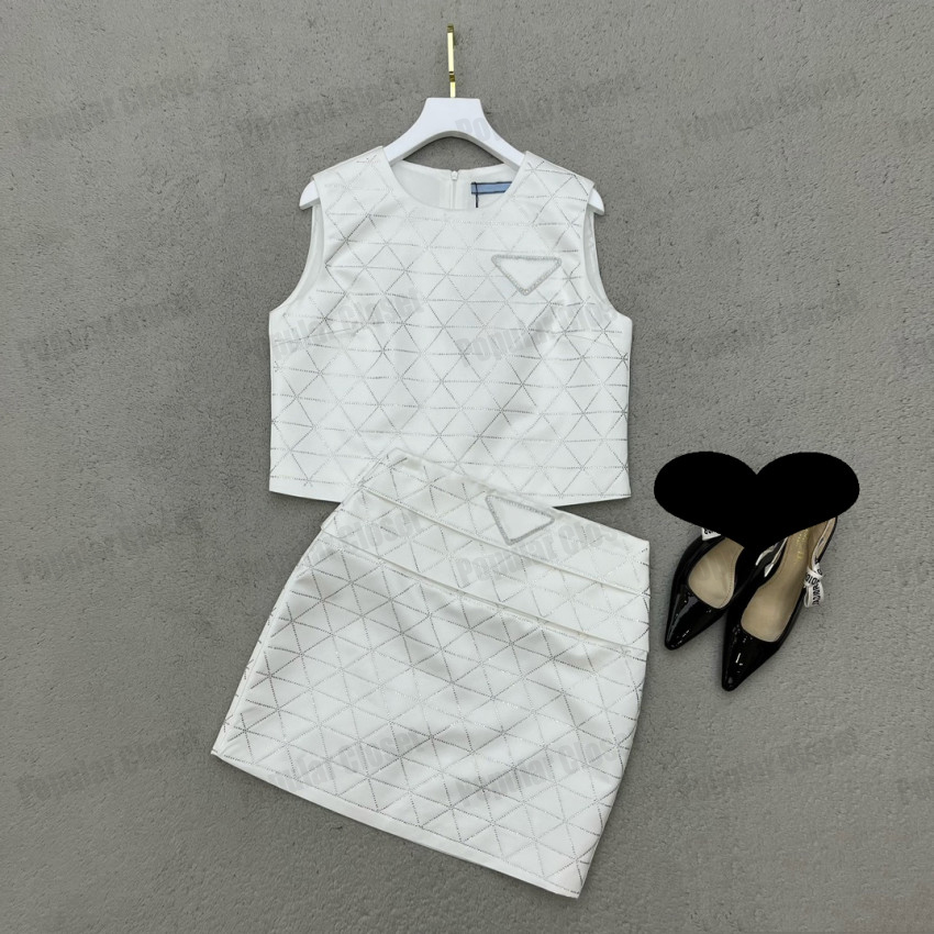 

Women' Two Piece Sets Fashions Skirt Sleeveless Suit Jacket Stick Drill Letter Ladies Two Piece Sets Brown Black SML