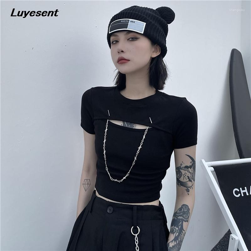 

Women's T Shirts Black Punk Lady Basic O Neck Shirt Hollow Out Sexy Gothic Street Tshirt Short Length Metal Chains Harajuku Summer Top