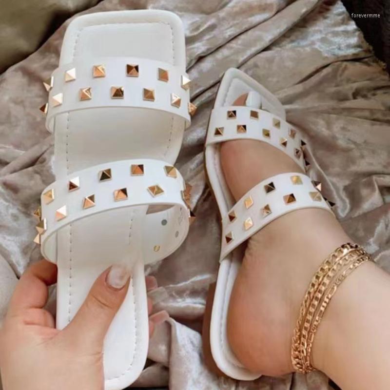 

Sandals 2023 Summer Women's Rivet Fashion Open Toe Casual Non-slip Low Heels Comfortable Trend, Black
