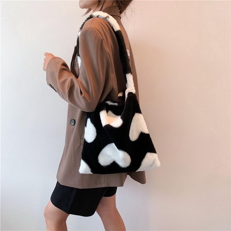 

Duffel Bags Printed Street Travel Plush Bag Fluffy Women Girls Portable Female Handbag Mini Winter Shoulder Clutches Retro Animal, A3