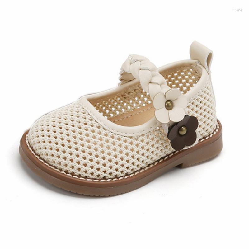 

First Walkers 12-15.5cm High Quality Baby Girls Hollow Flats Shoes With Big Flowers Solid Weaved Soft Sole Dress Rivets For Child, Pink