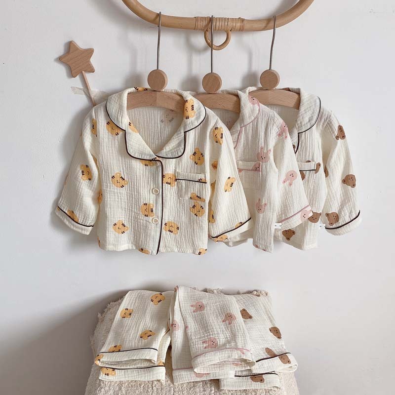 

Pajamas 2PCS Spring Autumn Kids Pajamas Set Long Sleeve Tops Cardigan Pants Korean Bear Cotton Muslin Boys Girls Nightgown Sleepwear 230227, Space grey bear